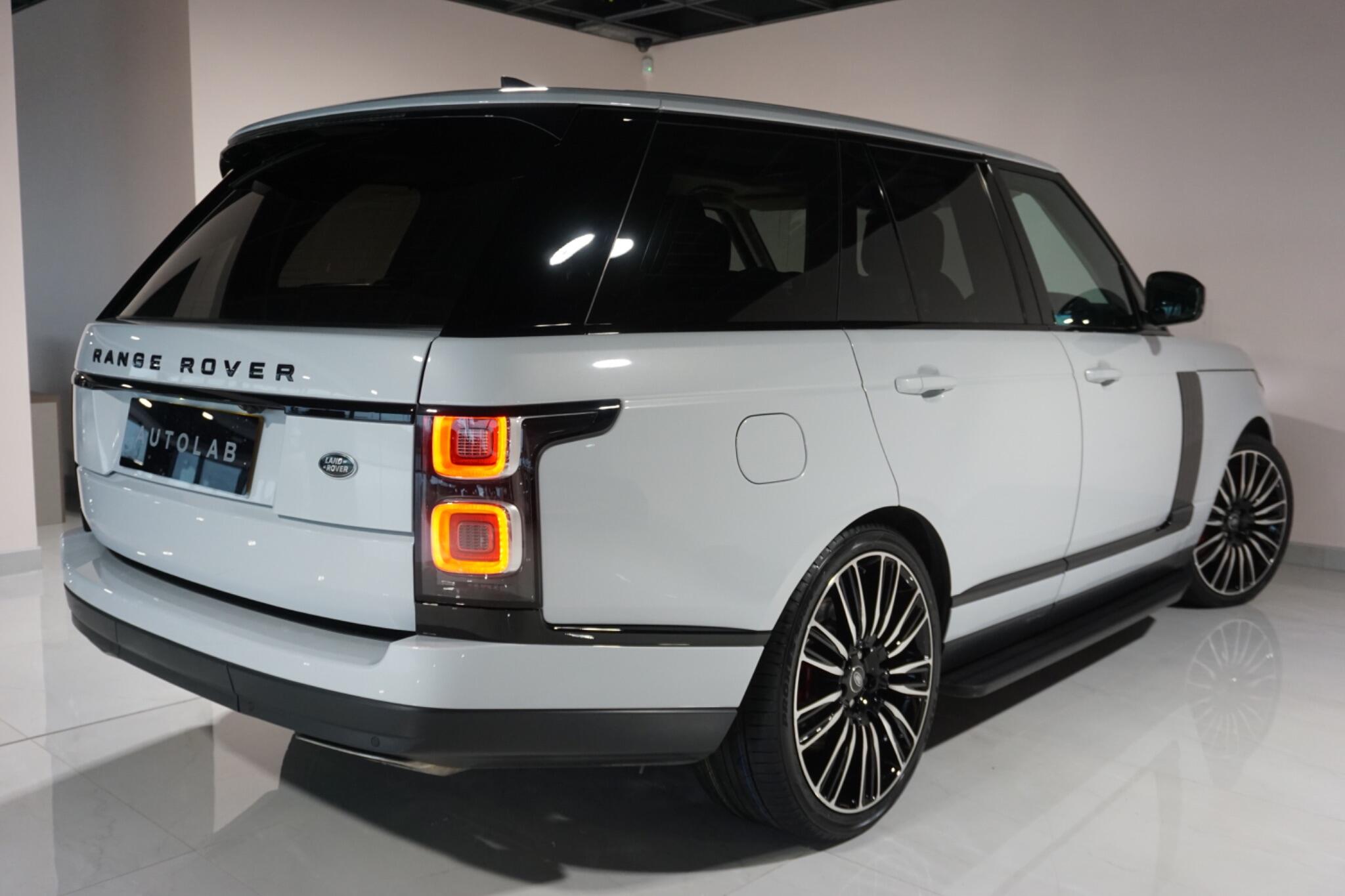 Land Rover Range Rover 2.0 P400e 13.1kWh Vogue SUV 5dr Petrol Plug-in Hybrid Auto 4WD Euro 6 (s/s) (404 ps)